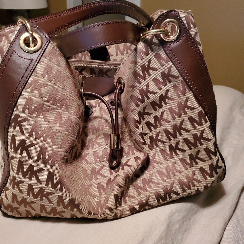 Michael Kors bag
